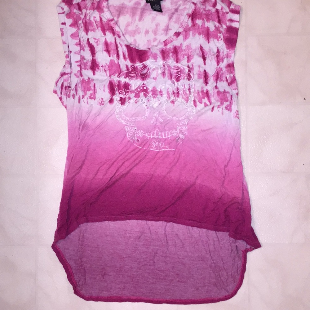 Skull Ripped Tee Pink and white